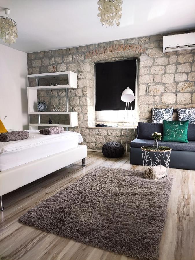 Guest House Klaudija Trogir Exterior foto