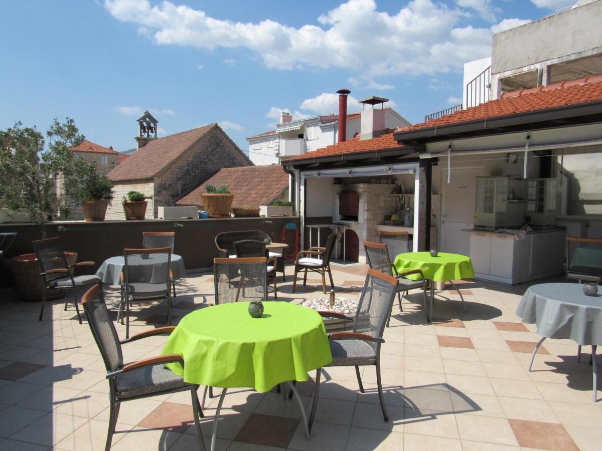 Guest House Klaudija Trogir Exterior foto