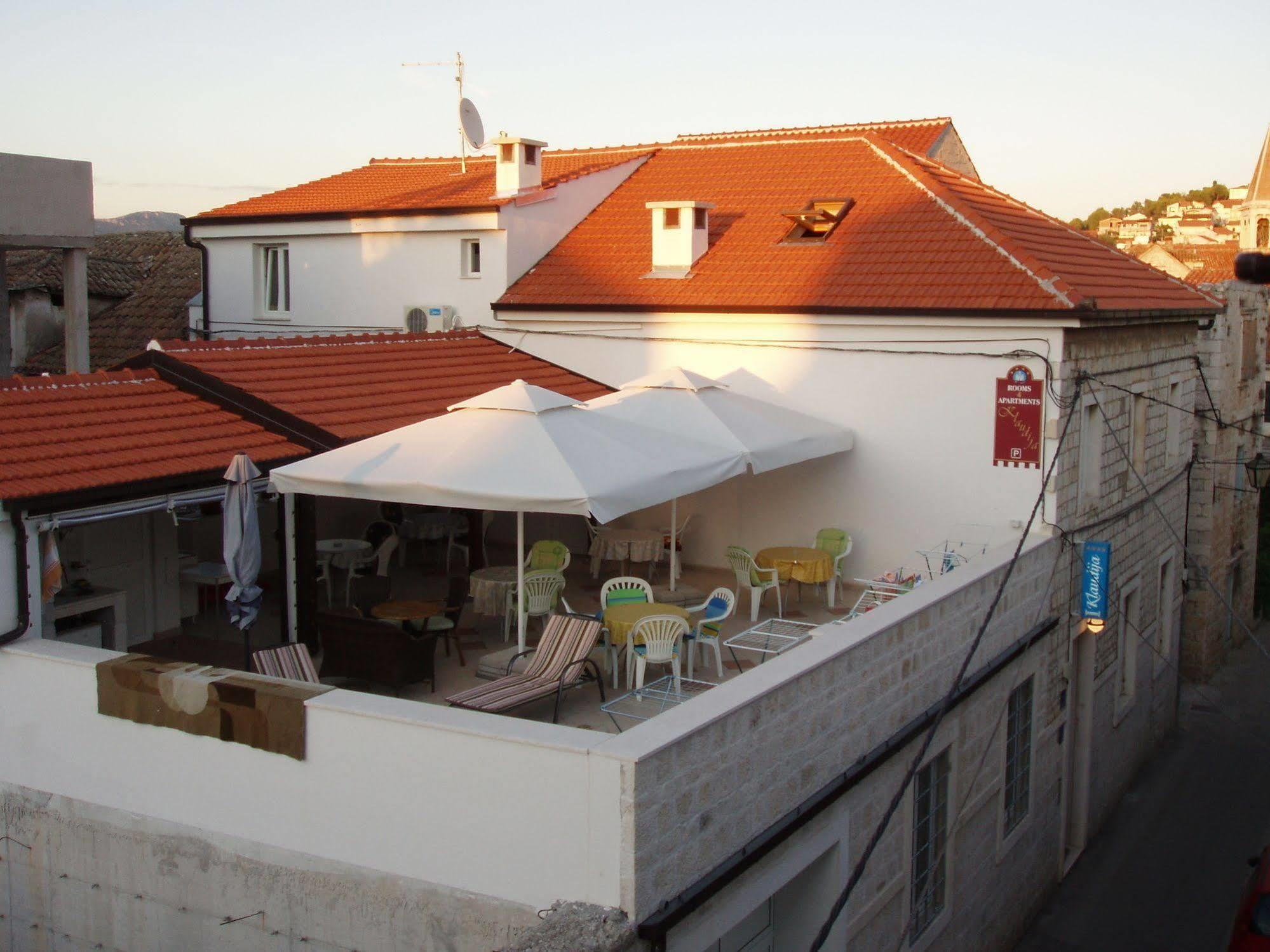 Guest House Klaudija Trogir Exterior foto