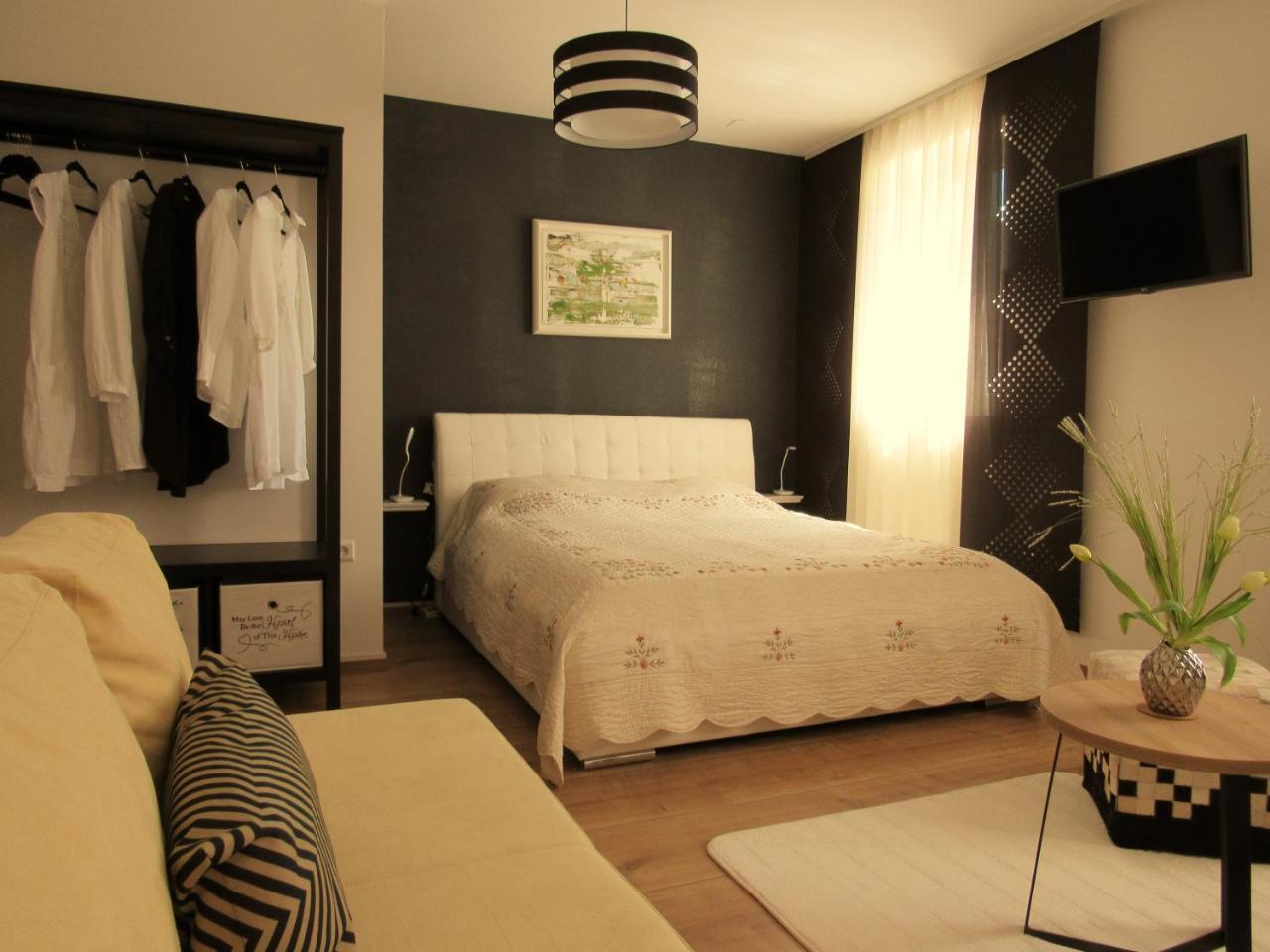 Guest House Klaudija Trogir Exterior foto