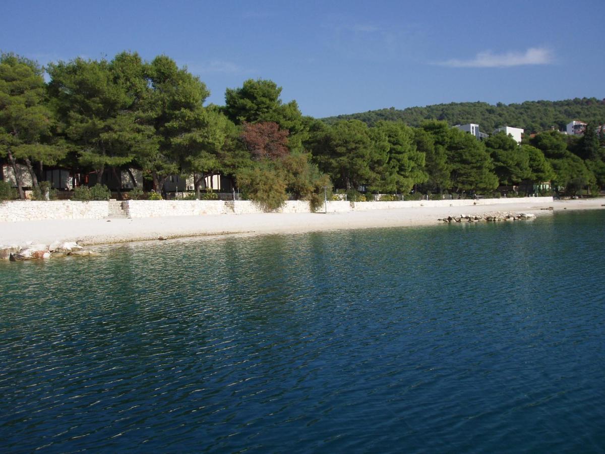 Guest House Klaudija Trogir Habitación foto